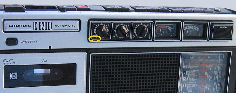 Radiorekorder Grundig C6200, années 1970