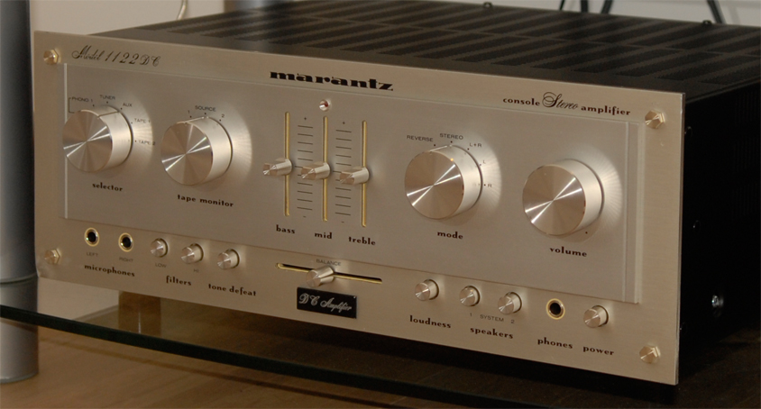 Amplificateur intégré Marantz 1122DC