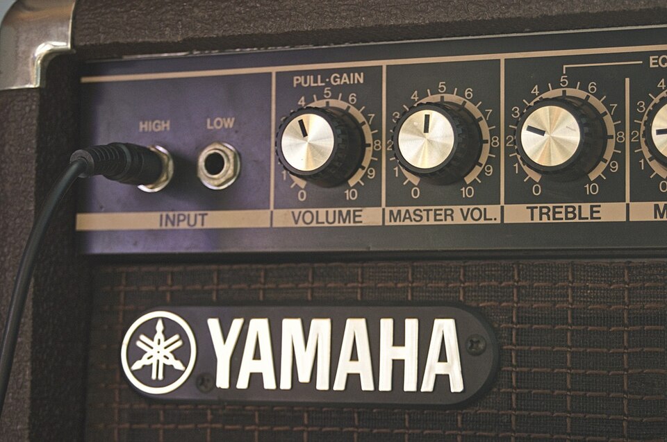 Panneau d'entrées de l'ampli de guitare Yamaha JX55